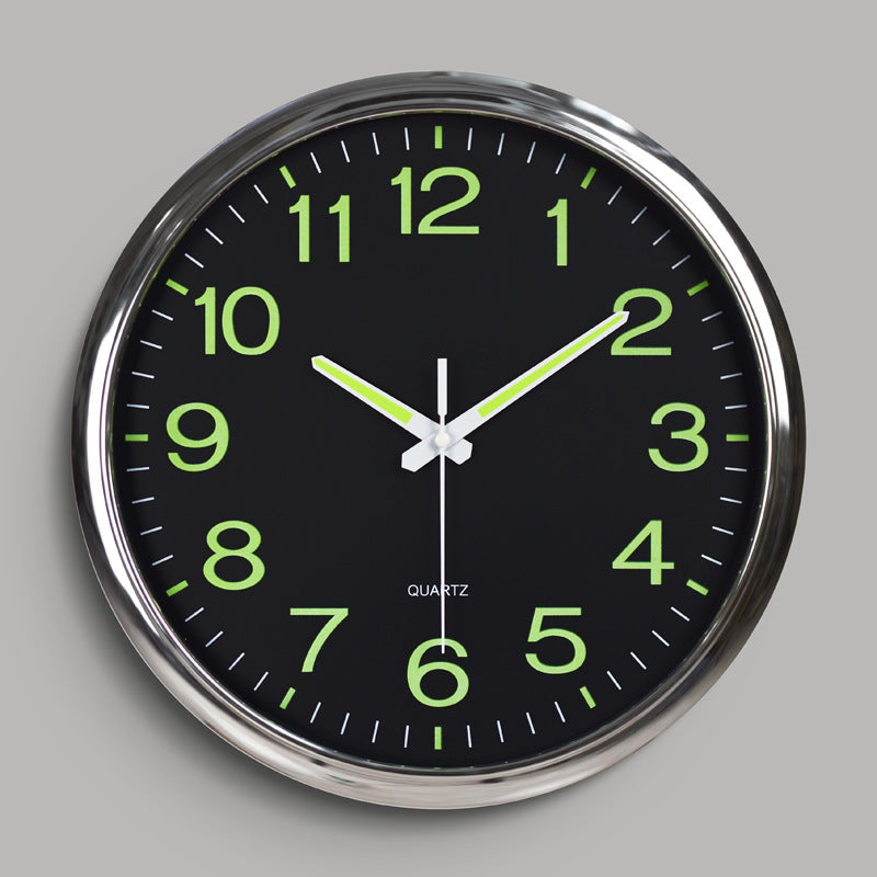 Treviq - Reloj de pared grande que brilla en la oscuridad para un acento de habitación elegante y práctico