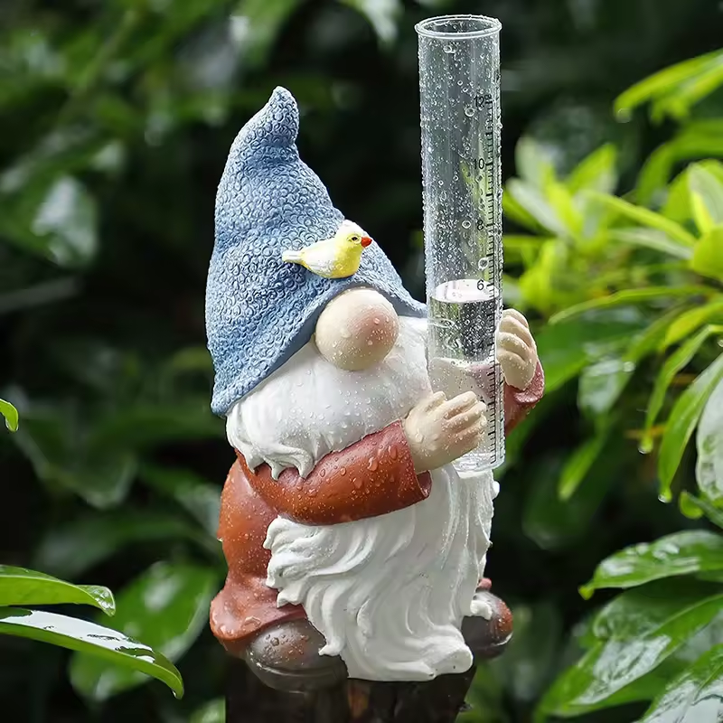Soraya - Encantadora estatua de gnomo para jardín con pluviómetro hecha de resina para decoración encantadora del jardín