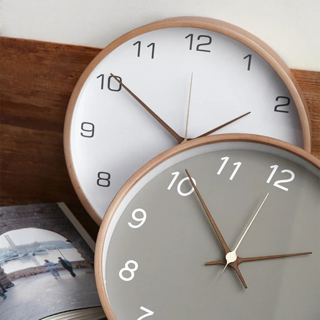 Transcend - Reloj de Pared de Madera Moderno y Elegante para un Interior Estilizado