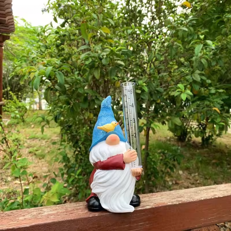 Soraya - Encantadora estatua de gnomo para jardín con pluviómetro hecha de resina para decoración encantadora del jardín