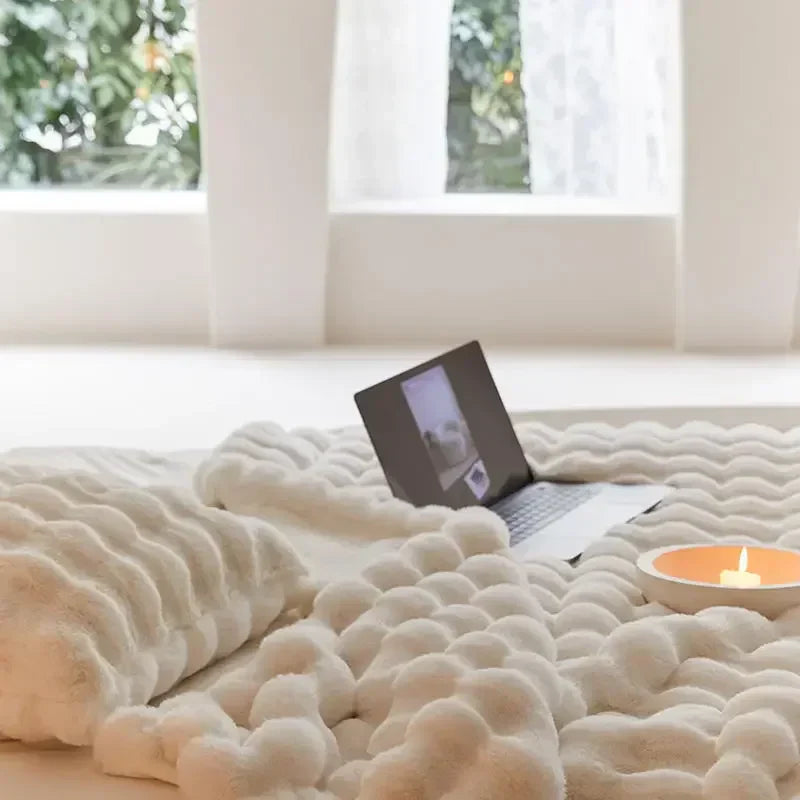 Comodidad definitiva: Manta suave de forro polar para acurrucarse en la cama y en el sofá, ideal para todo el año