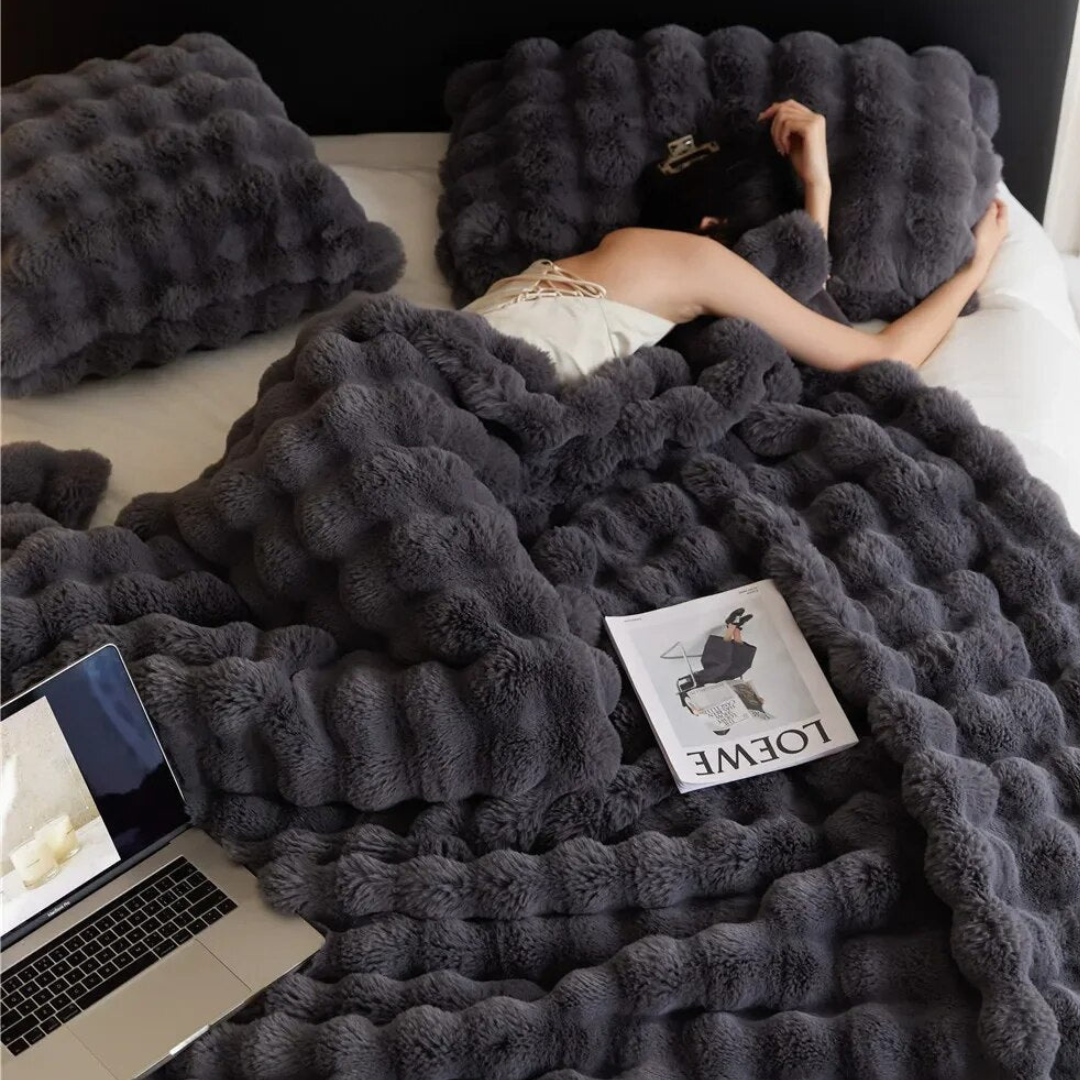 Comodidad definitiva: Manta suave de forro polar para acurrucarse en la cama y en el sofá, ideal para todo el año