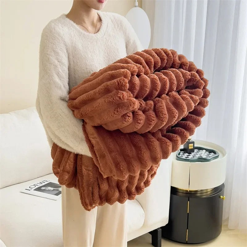 Manta de franela con forro polar a rayas para una vida acogedora y decoración de dormitorio