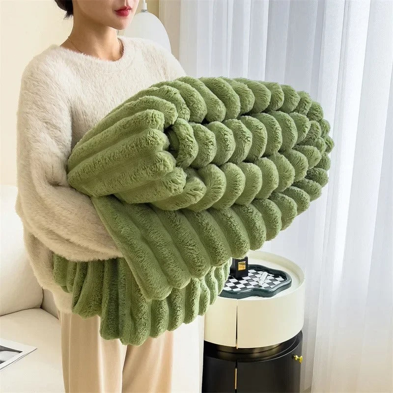 Manta de franela con forro polar a rayas para una vida acogedora y decoración de dormitorio