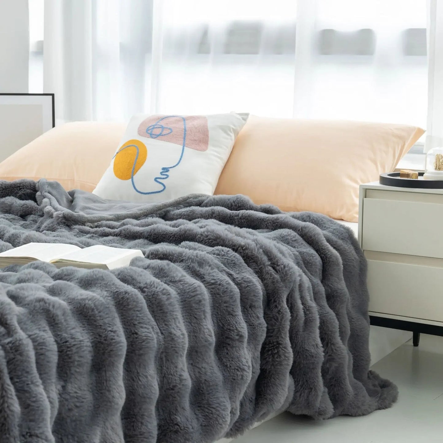 Manta lujosa de piel sintética de doble cara – Máximo confort, accesorio para el hogar suave y elegante
