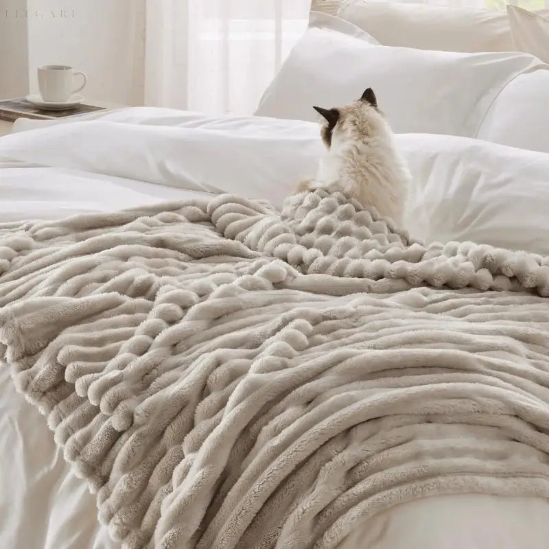 Manta de forro polar súper suave Ultimate Comfort Luxe con piel sintética de alta calidad para abrazos cálidos y ambiente acogedor