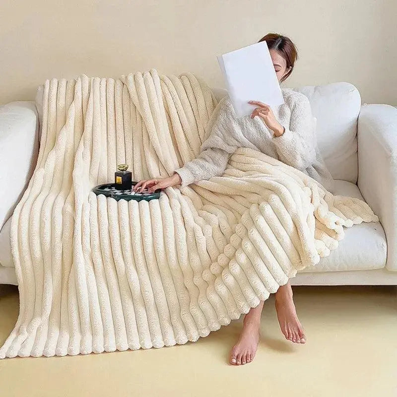Manta de forro polar súper suave Ultimate Comfort Luxe con piel sintética de alta calidad para abrazos cálidos y ambiente acogedor