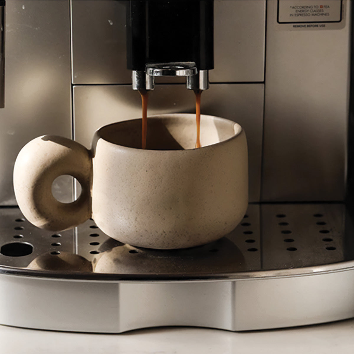 Tazas de piedra hechas a mano Louv - Vajilla cerámica única para un toque de elegancia