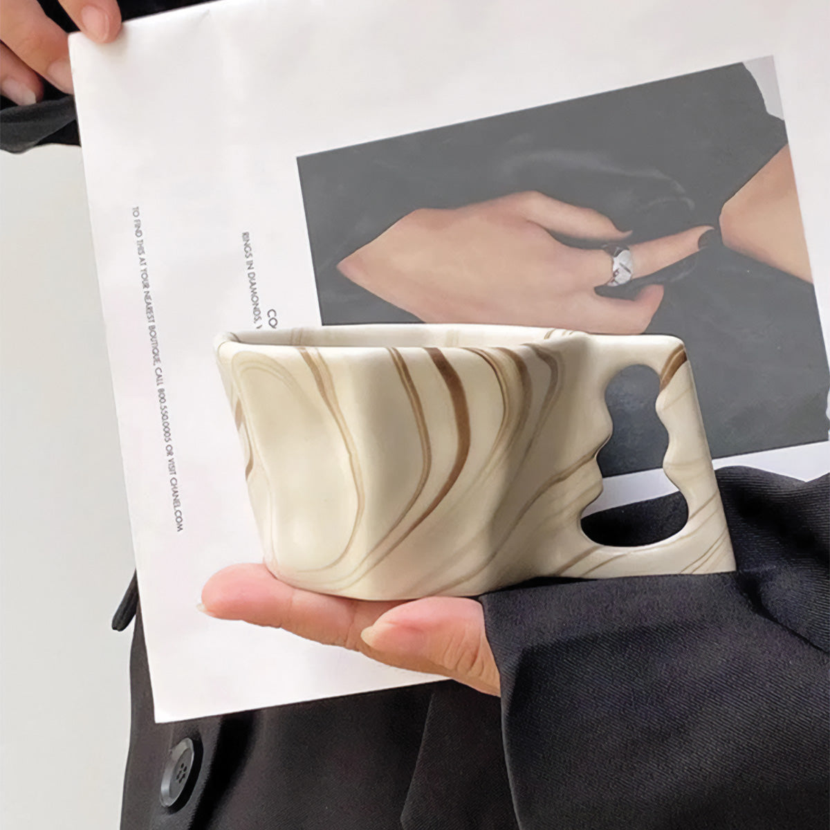Taza en forma ovalada