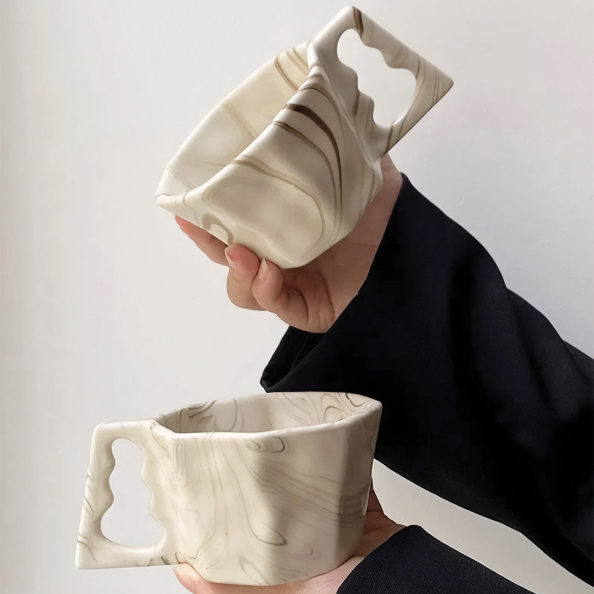 Taza en forma ovalada