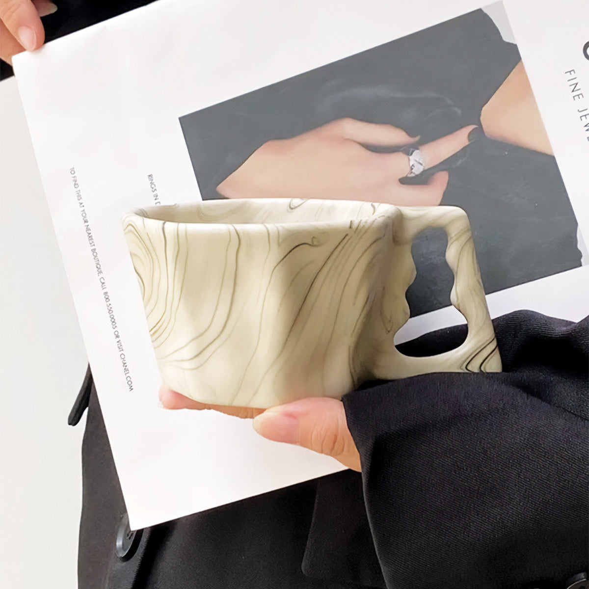 Taza en forma ovalada