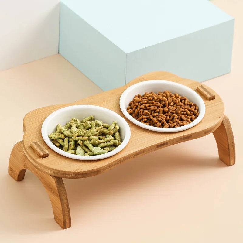 Elegantes tazones elevados de alimentación de bambú