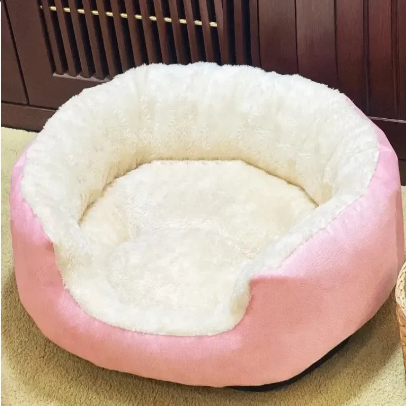 Cama cómoda y cálida para perros y gatos