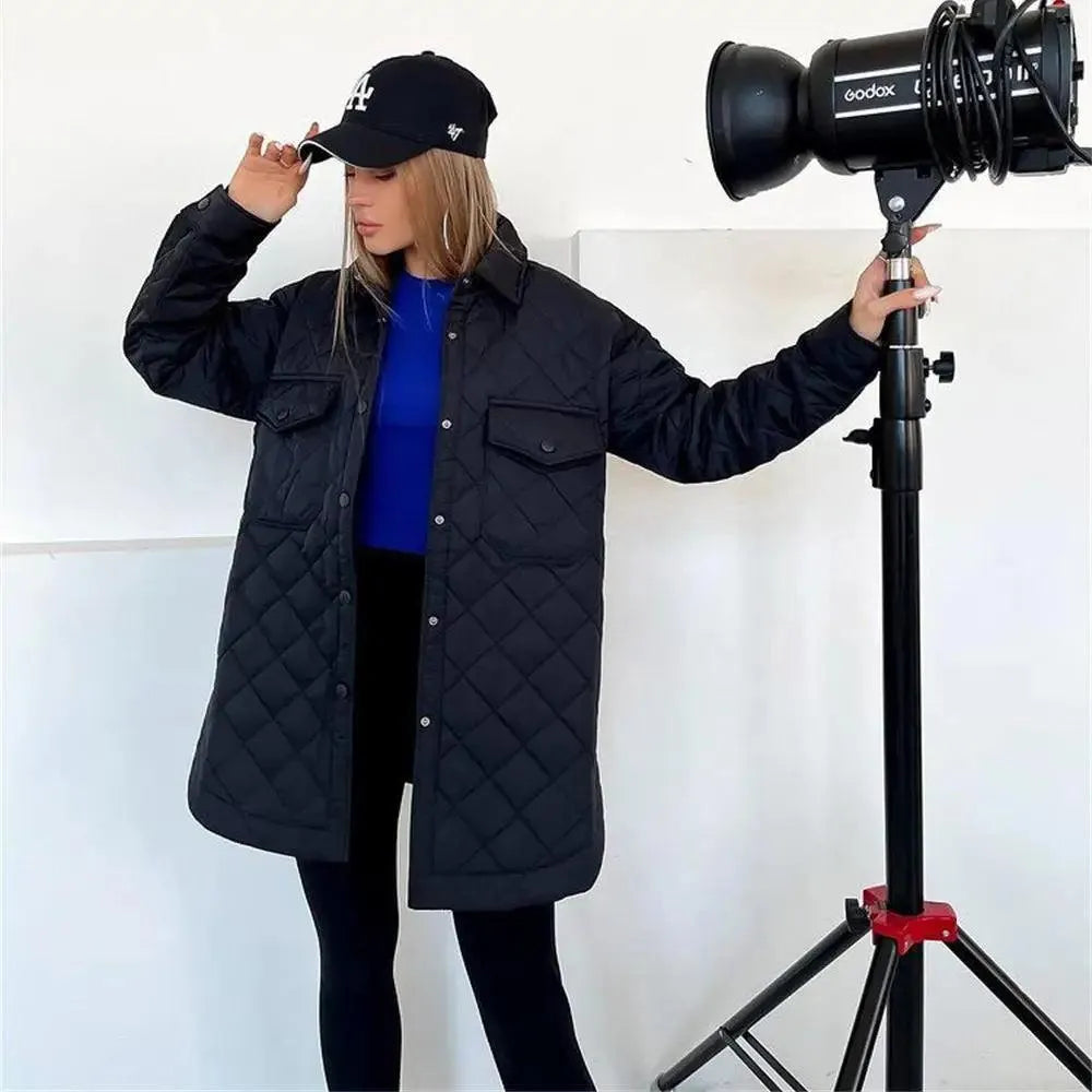 Elegant Padded Coat with Button Closure and Spacious Pockets - Perfect for Autumn