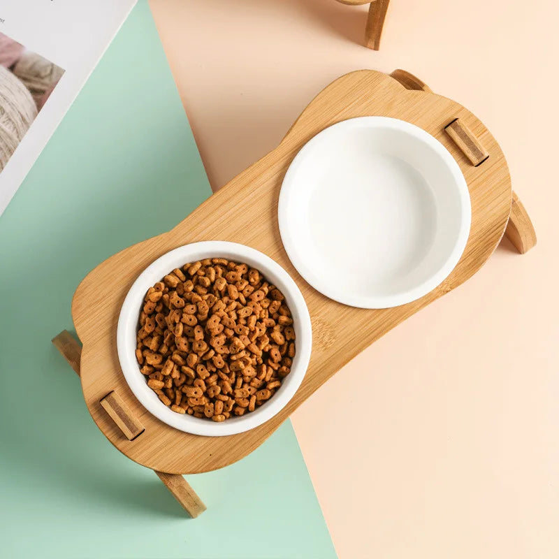 Elegantes tazones elevados de alimentación de bambú