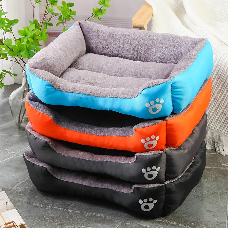 Casa de invierno cómoda para perros
