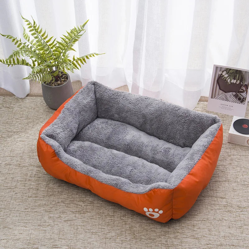 Casa de invierno cómoda para perros
