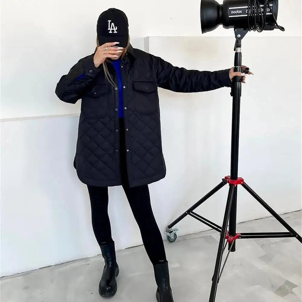 Elegant Padded Coat with Button Closure and Spacious Pockets - Perfect for Autumn