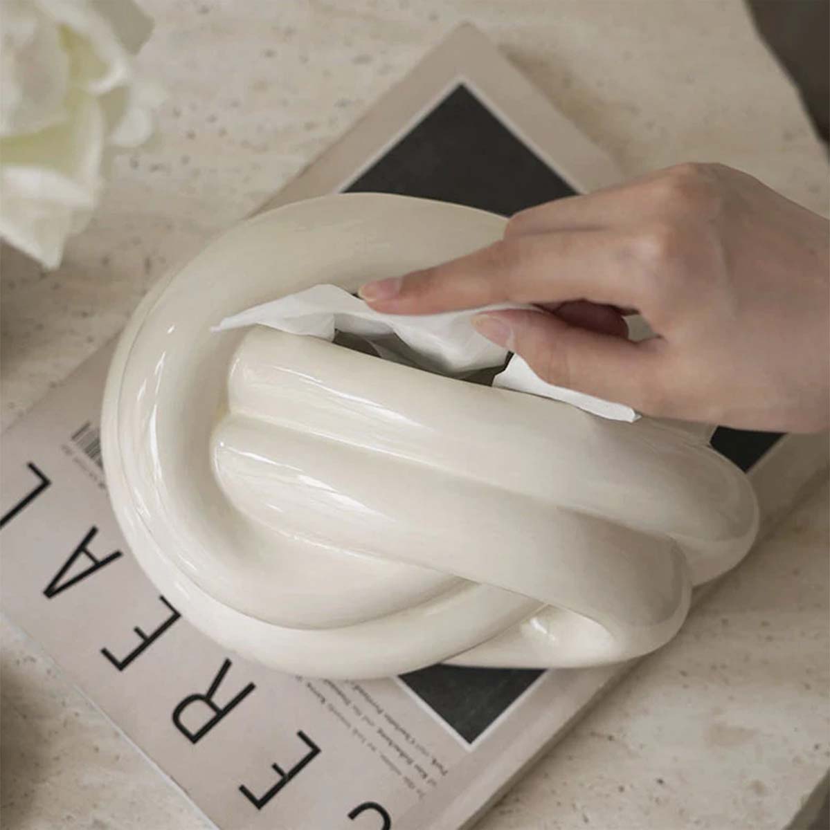 Caja de pañuelos Knot | Añade un toque de elegancia y funcionalidad a la decoración de tu interior