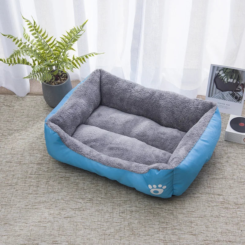 Casa de invierno cómoda para perros