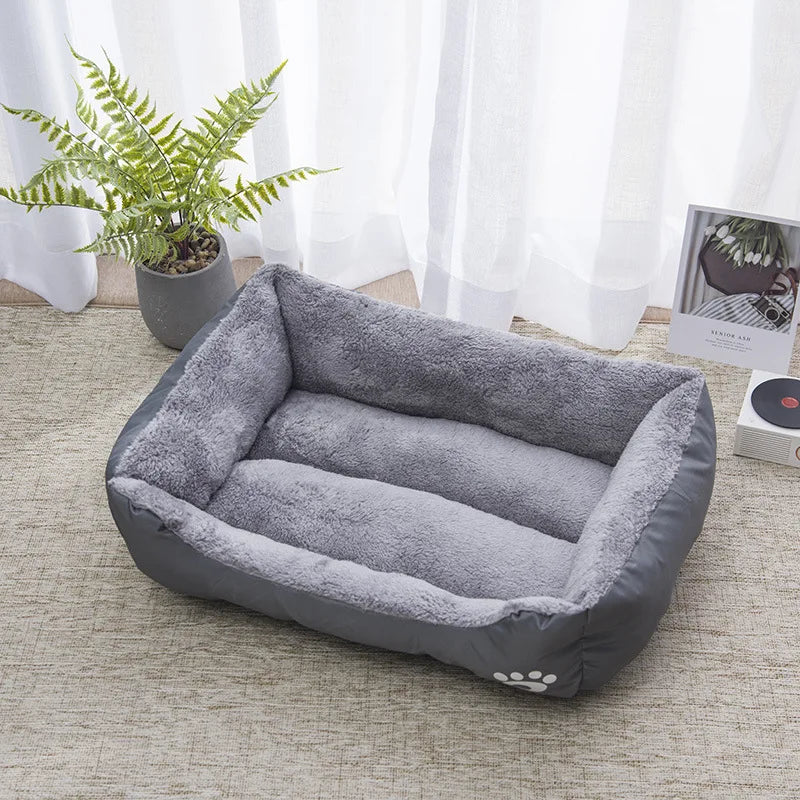 Casa de invierno cómoda para perros