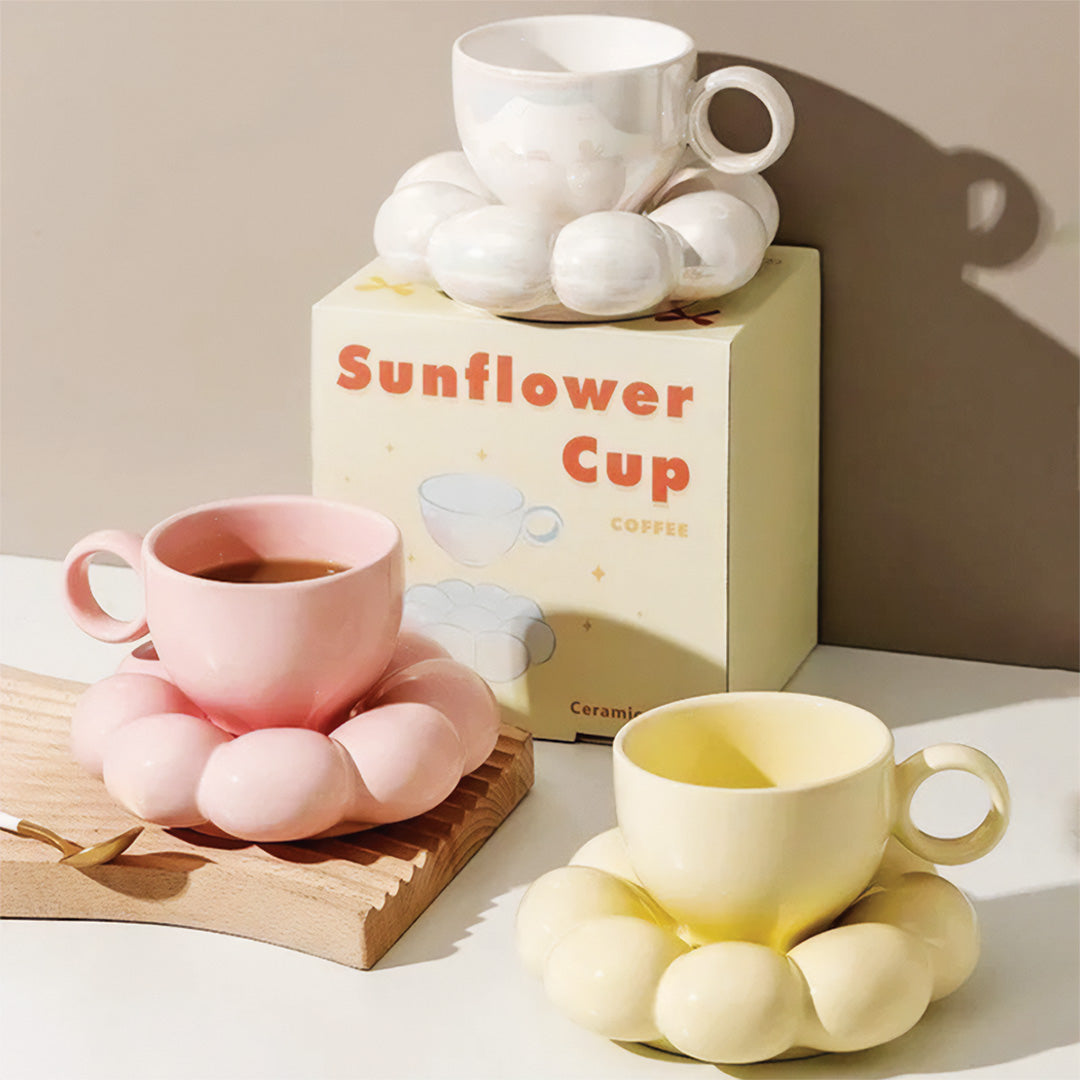 Taza elegante de girasol con patrón floral perfecta para un desayuno hermoso