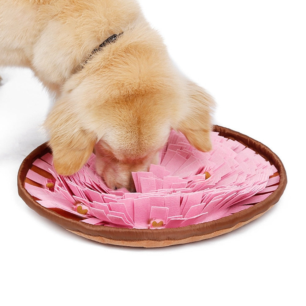 Alfombrilla para alimentar perros fría y saludable para comodidad y entretenimiento