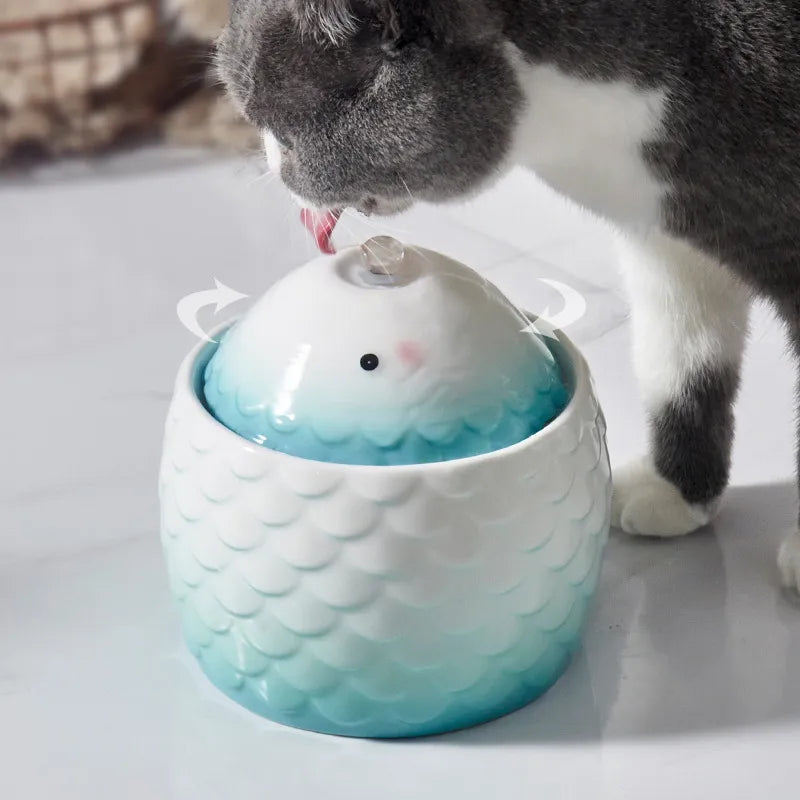 Fuente de agua de cerámica de lujo para mascotas - Placer de bebida fresca y saludable